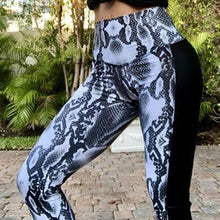 Load image into Gallery viewer, High Waisted Serpent Print Bum Scrunch Push Up Workout Legging
